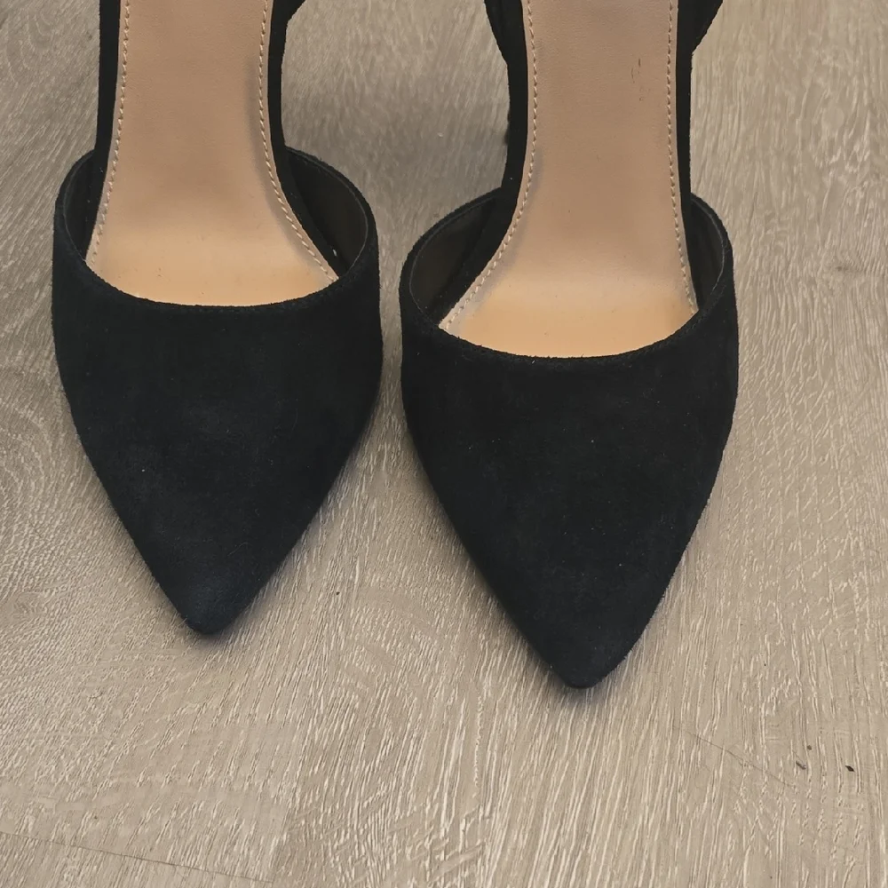 Steve Madden Black Stiletto Heels - Picture 2 of 5